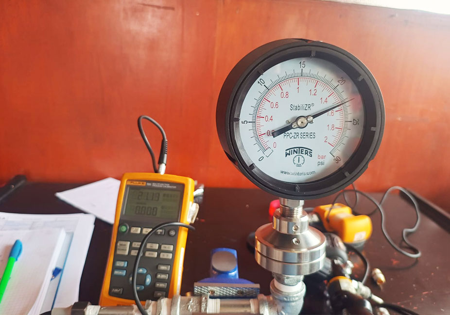 SERVICIO DE CONTRASTACIÓN DE MANÓMETROS